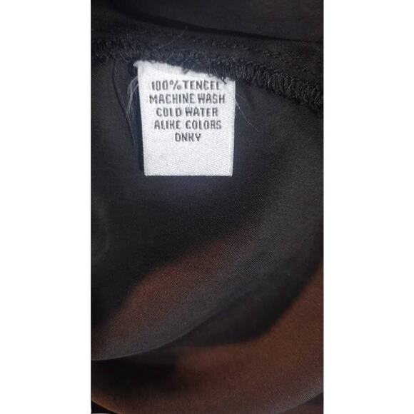 Chabi Chic Front Cropped Top with 3/4 Sleeves and Longer Back, Black, Sz L - Picture 6 of 7